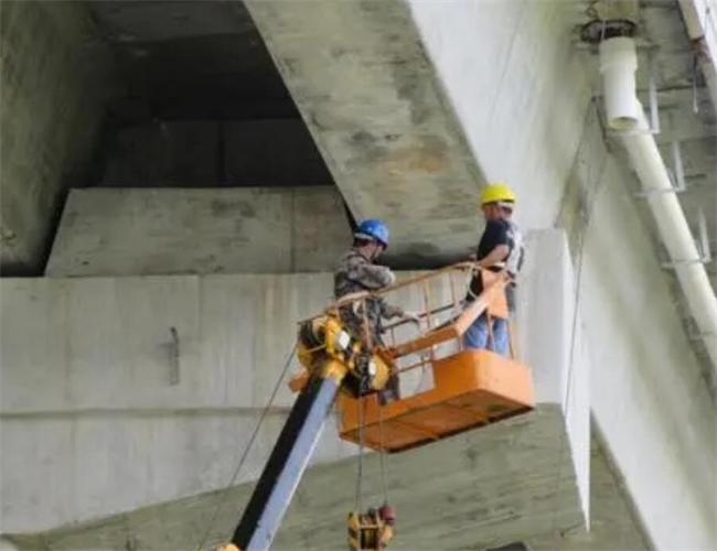 巴音郭楞桥梁建设排水系统